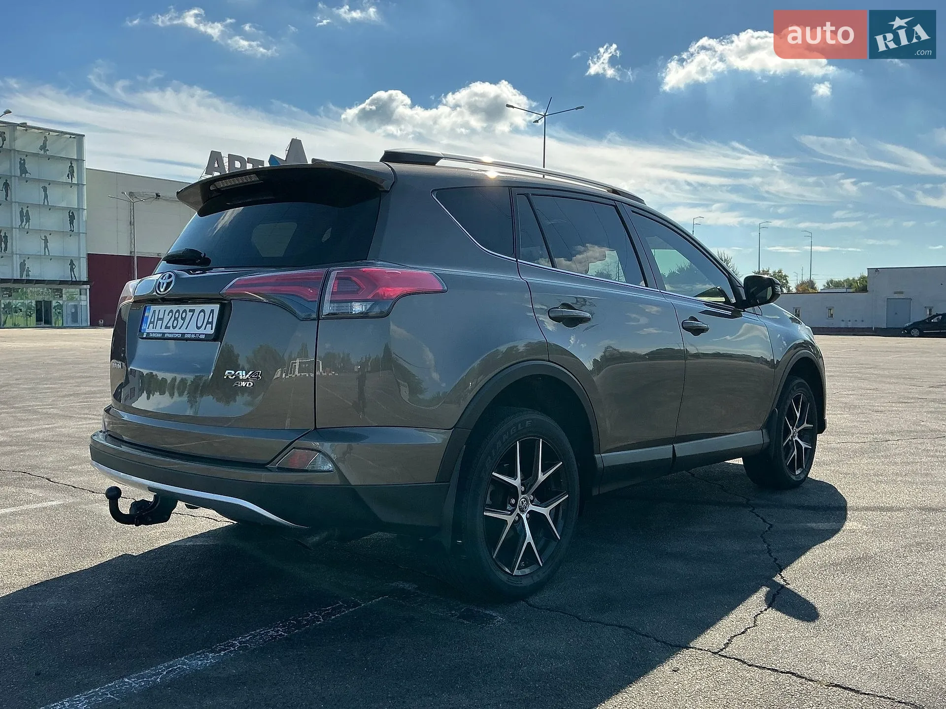 2016 Toyota RAV 4 - мініатюра 8