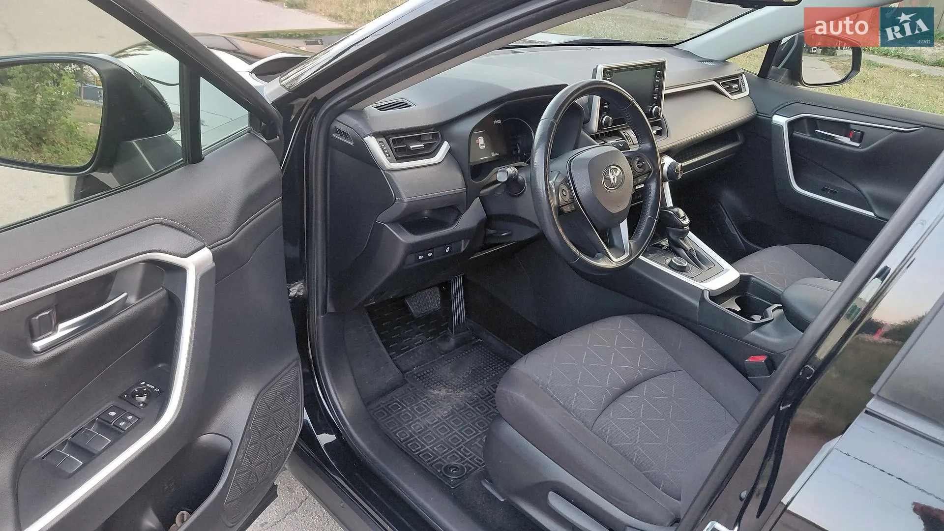 2021 Toyota RAV 4 - мініатюра 32