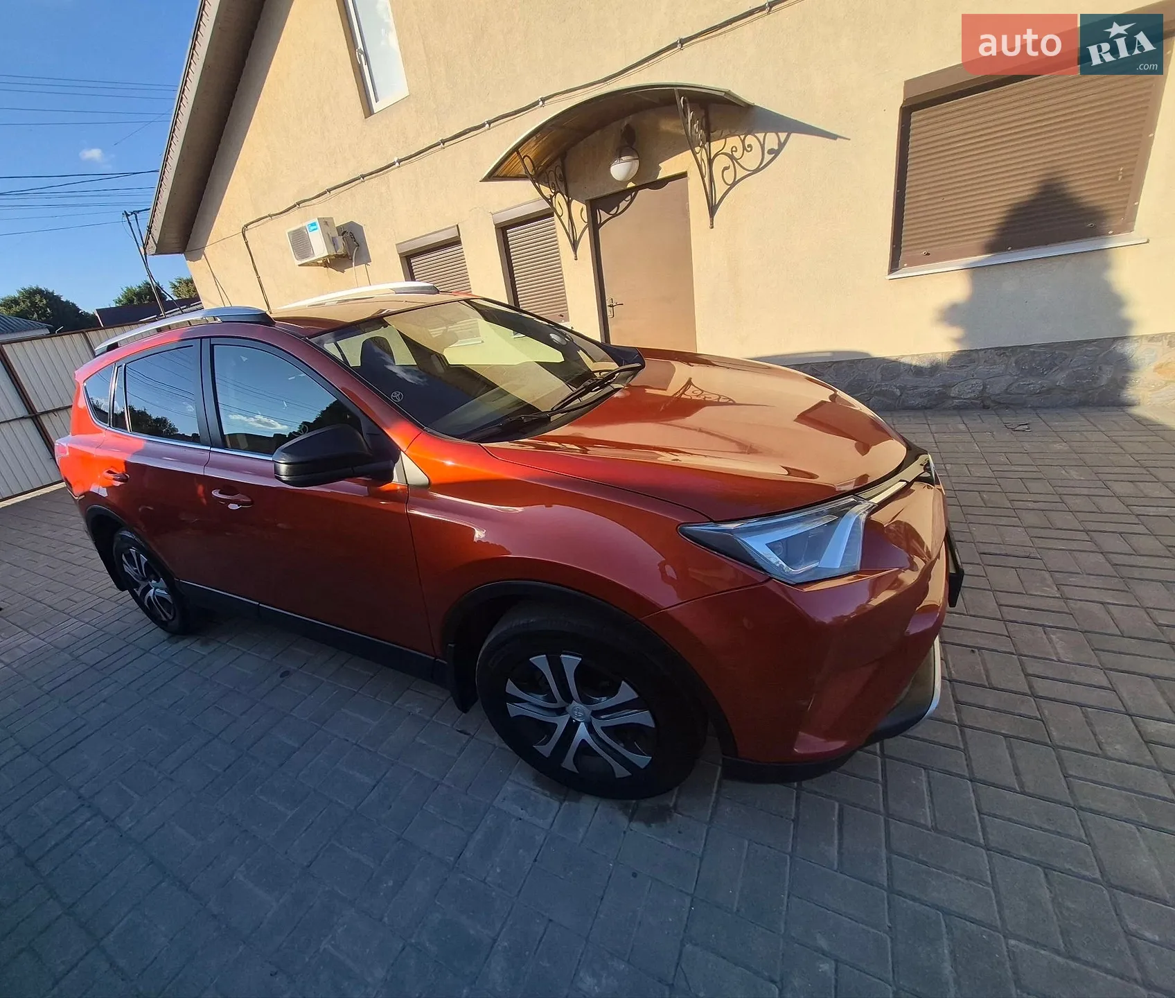 2016 Toyota RAV 4 - мініатюра 3