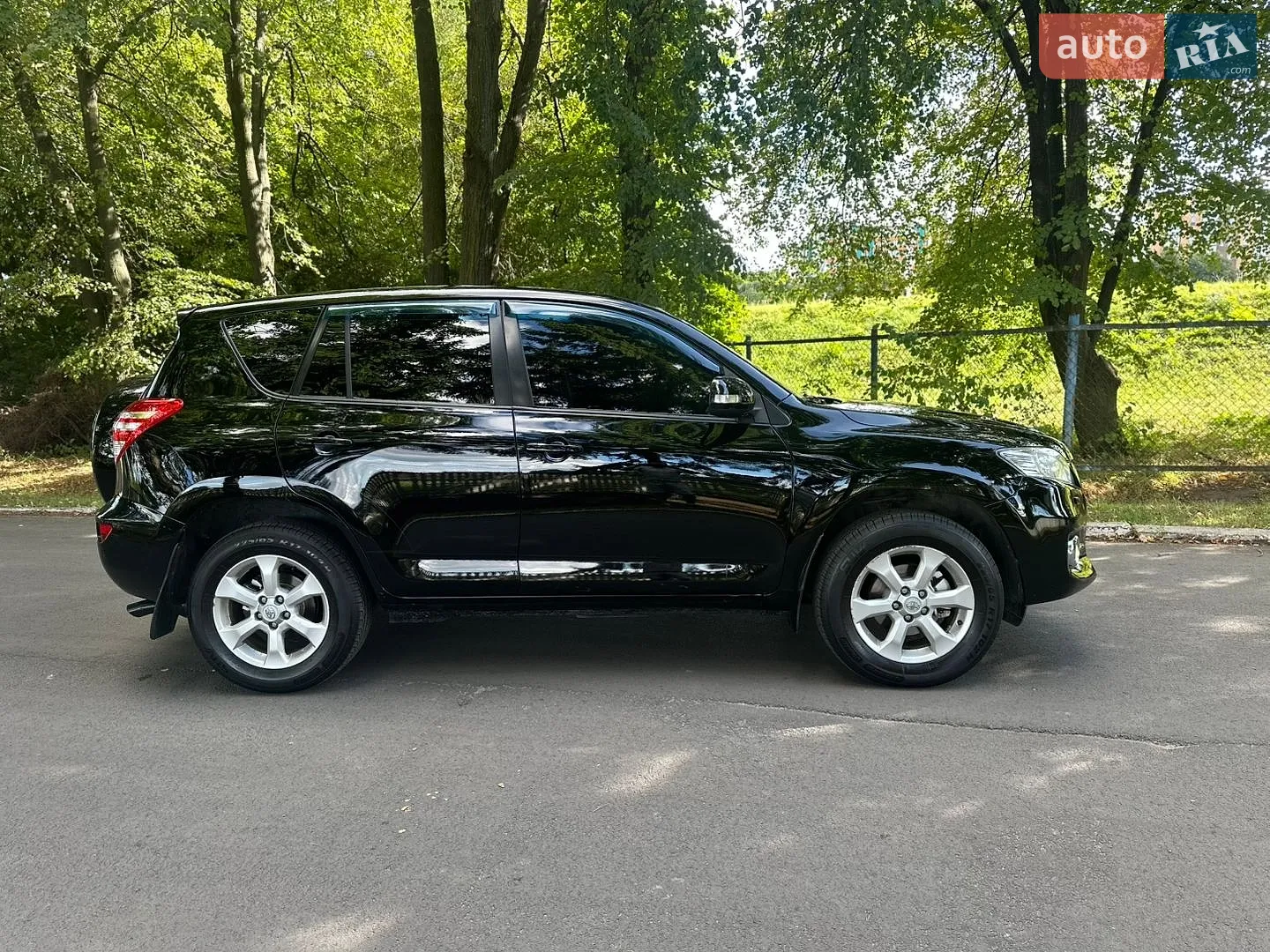 2010 Toyota RAV 4 - мініатюра 20