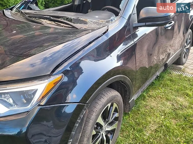 Toyota RAV4 2017