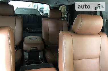 Внедорожник / Кроссовер Toyota Sequoia 2019 в Киеве