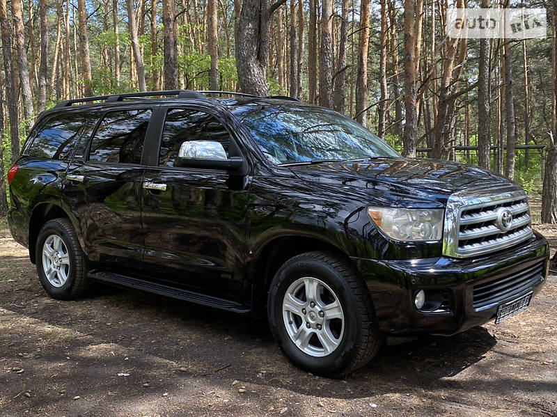 Позашляховик / Кросовер Toyota Sequoia 2009 в Києві