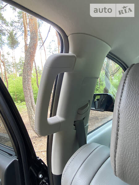 Позашляховик / Кросовер Toyota Sequoia 2009 в Києві