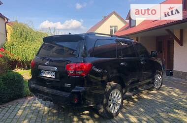 Універсал Toyota Sequoia 2012 в Тернополі