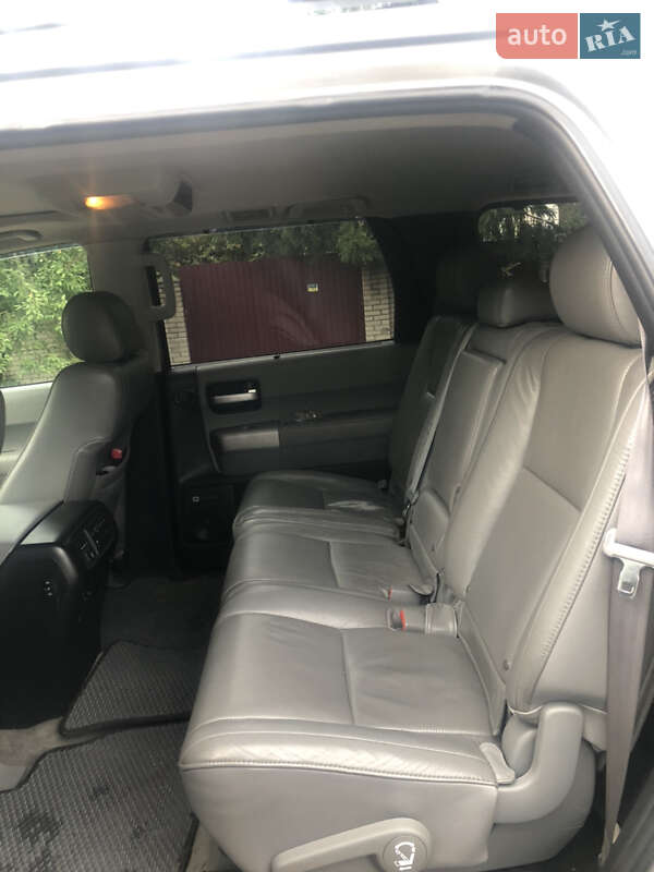 Внедорожник / Кроссовер Toyota Sequoia 2008 в Киеве фото 14 Внедорожник / Кроссовер Toyota Sequoia 2008 в Киеве