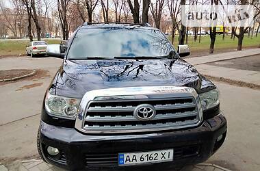 Внедорожник / Кроссовер Toyota Sequoia 2008 в Киеве