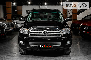 Позашляховик / Кросовер Toyota Sequoia 2014 в Одесі