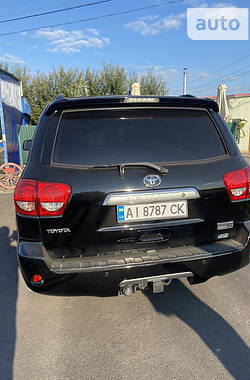 Позашляховик / Кросовер Toyota Sequoia 2010 в Броварах