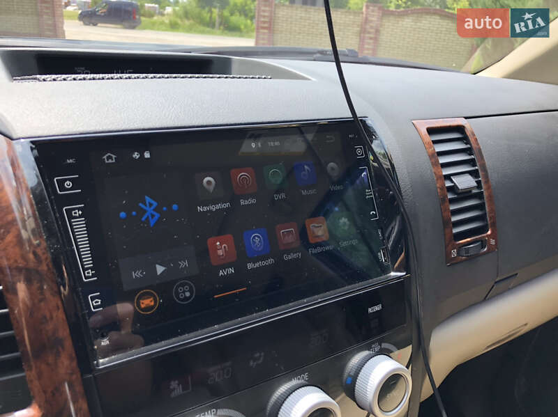 Внедорожник / Кроссовер Toyota Sequoia 2010 в Самборе