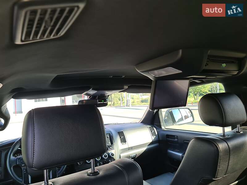 Внедорожник / Кроссовер Toyota Sequoia 2019 в Киеве