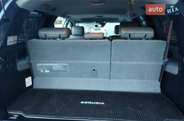 Позашляховик / Кросовер Toyota Sequoia 2017 в Луцьку