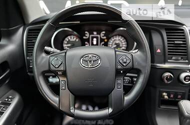 Позашляховик / Кросовер Toyota Sequoia 2018 в Києві