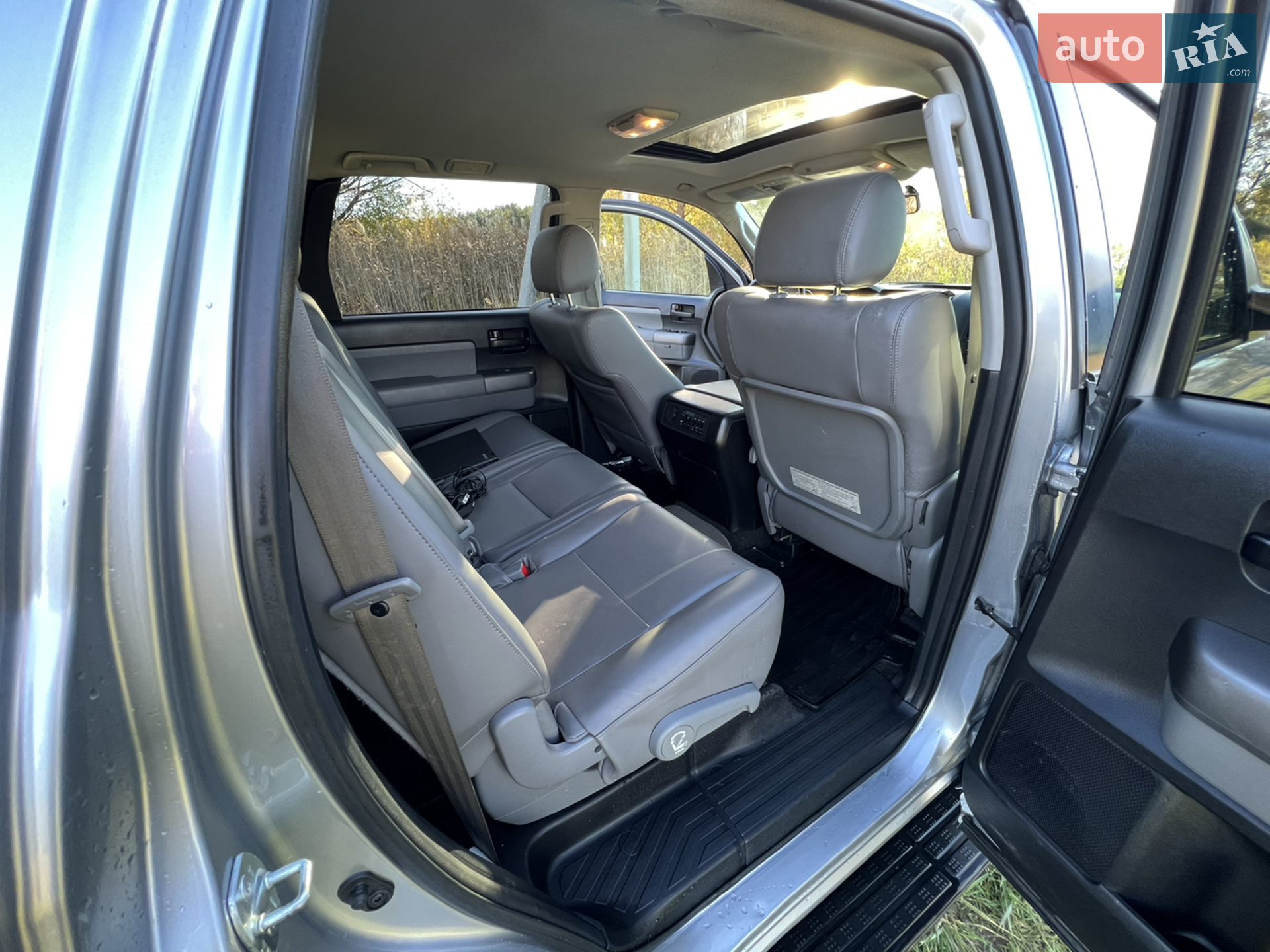 2012 Toyota Sequoia - мініатюра 8