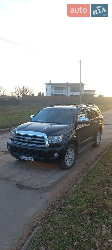Toyota Sequoia 2013