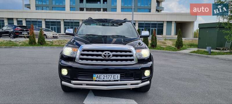 Позашляховик / Кросовер Toyota Sequoia 2008 в Дніпрі
