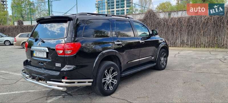 Позашляховик / Кросовер Toyota Sequoia 2008 в Дніпрі