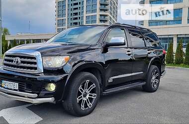 Внедорожник / Кроссовер Toyota Sequoia 2008 в Днепре