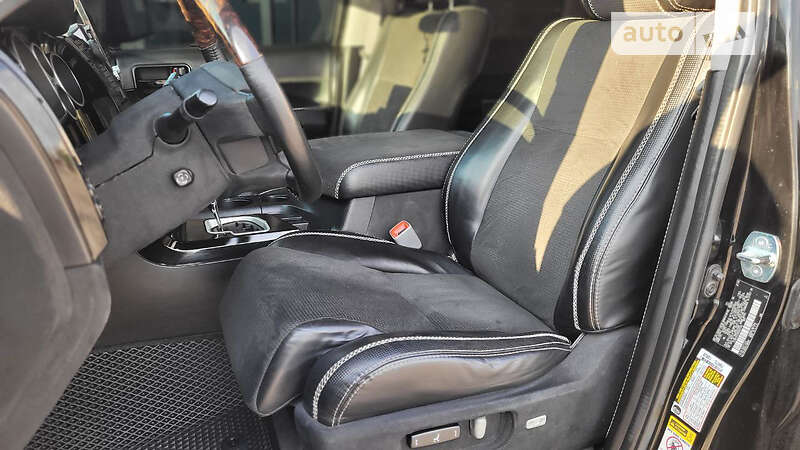 Внедорожник / Кроссовер Toyota Sequoia 2008 в Виннице