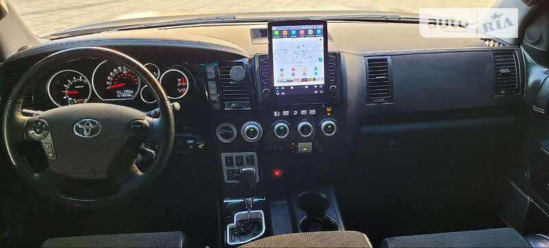 Внедорожник / Кроссовер Toyota Sequoia 2008 в Виннице