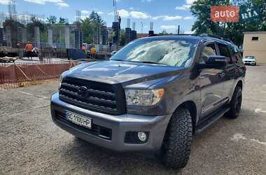 Позашляховик / Кросовер Toyota Sequoia 2017 в Львові