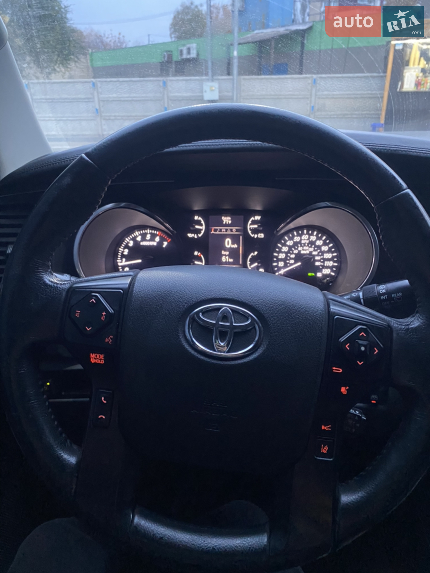 2017 Toyota Sequoia - мініатюра 25