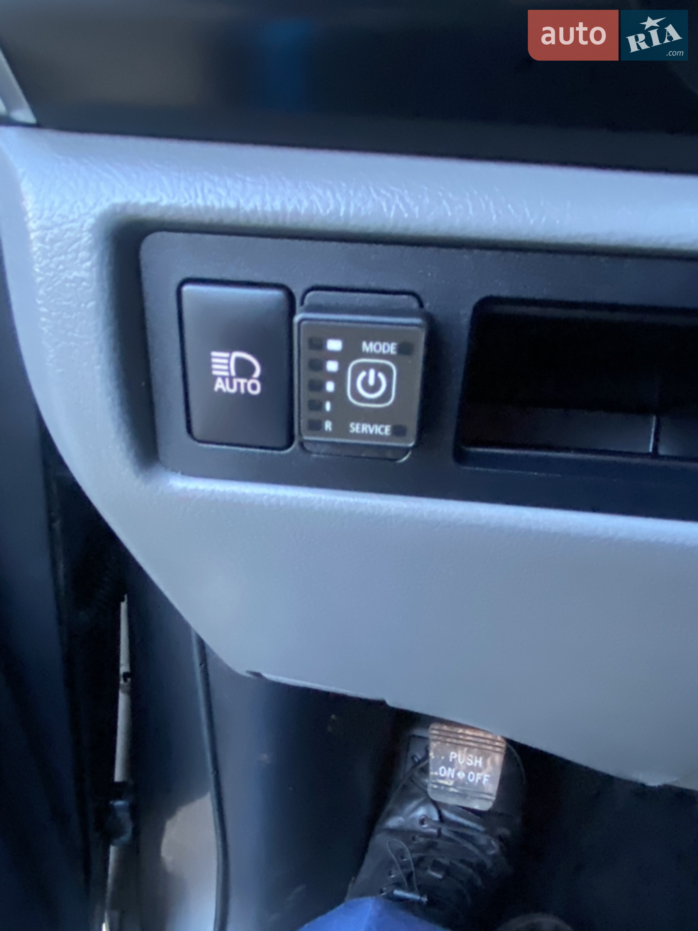 2017 Toyota Sequoia - мініатюра 60