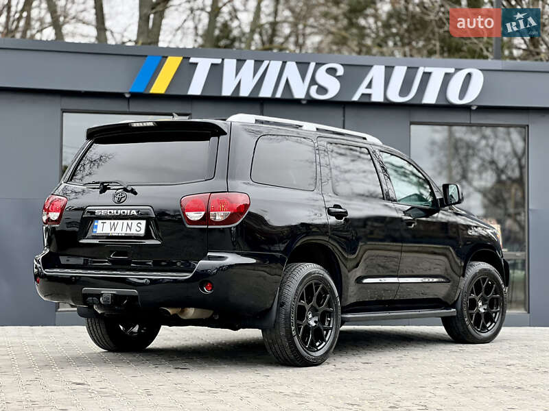 Позашляховик / Кросовер Toyota Sequoia 2018 в Одесі
