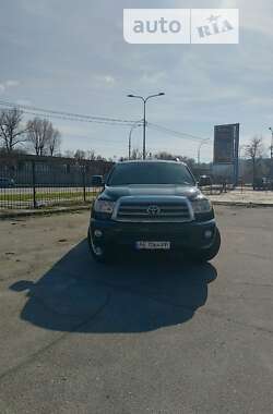 Внедорожник / Кроссовер Toyota Sequoia 2013 в Киеве