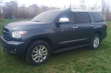 Внедорожник / Кроссовер Toyota Sequoia 2010 в Кривом Роге