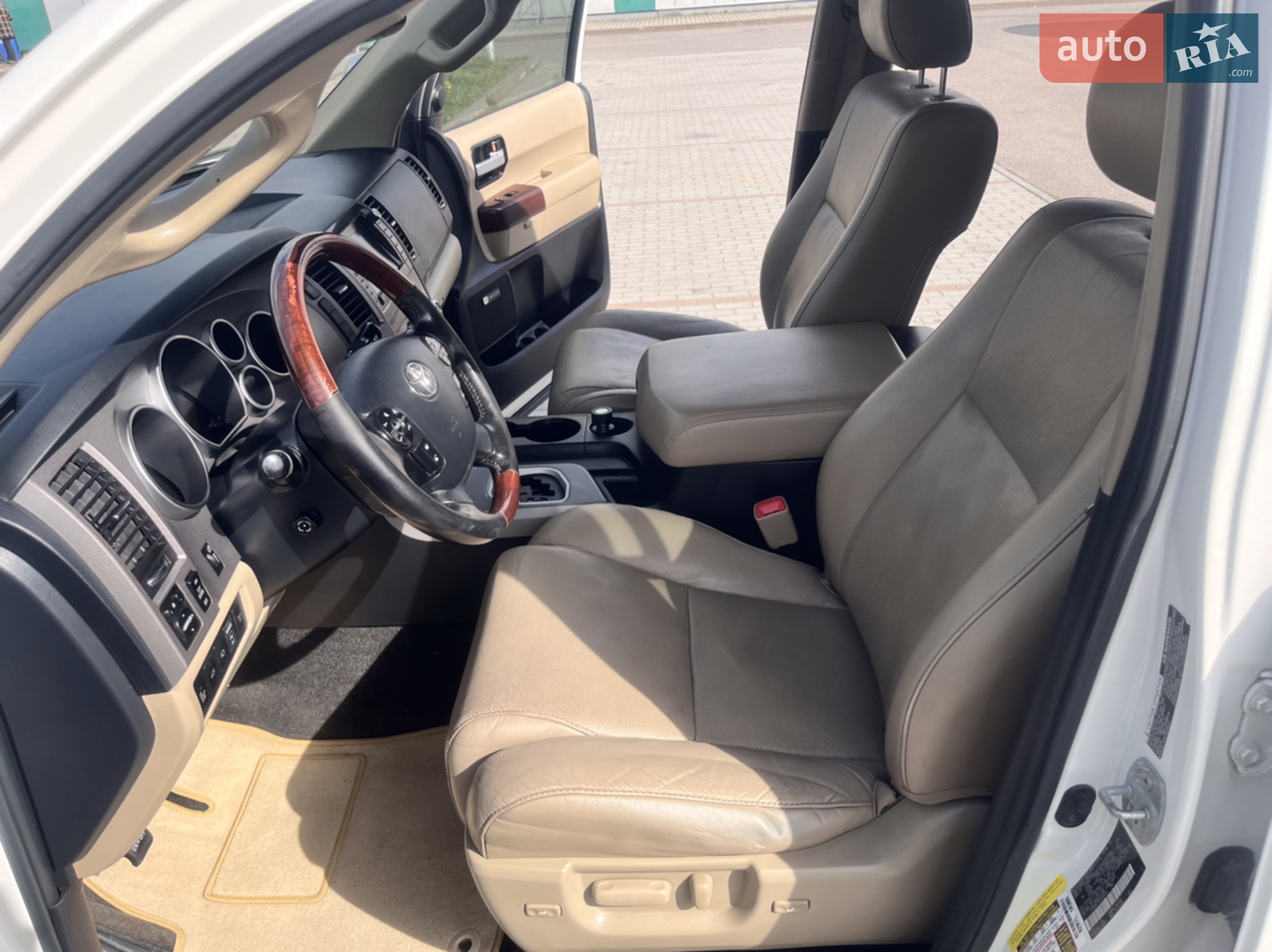 2012 Toyota Sequoia - мініатюра 22
