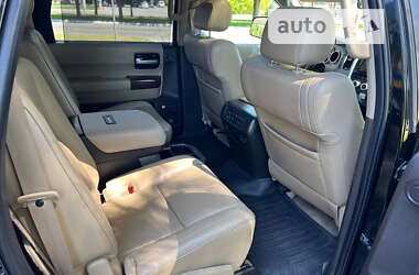 Внедорожник / Кроссовер Toyota Sequoia 2010 в Кременчуге