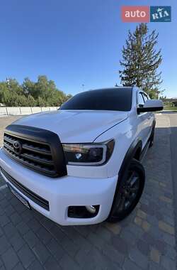 Позашляховик / Кросовер Toyota Sequoia 2013 в Луцьку