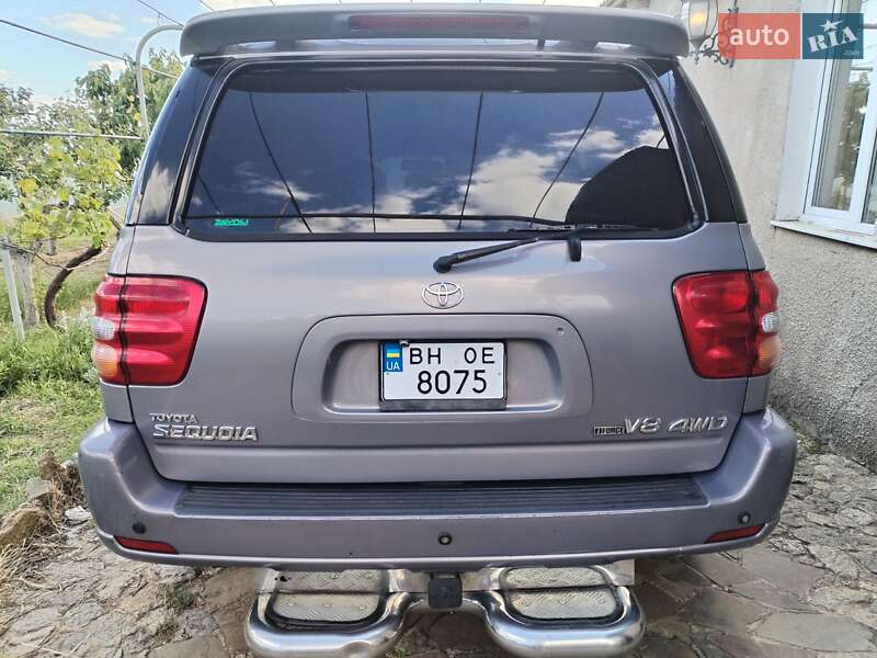 Позашляховик / Кросовер Toyota Sequoia 2002 в Одесі