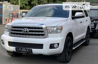 Позашляховик / Кросовер Toyota Sequoia 2014 в Києві