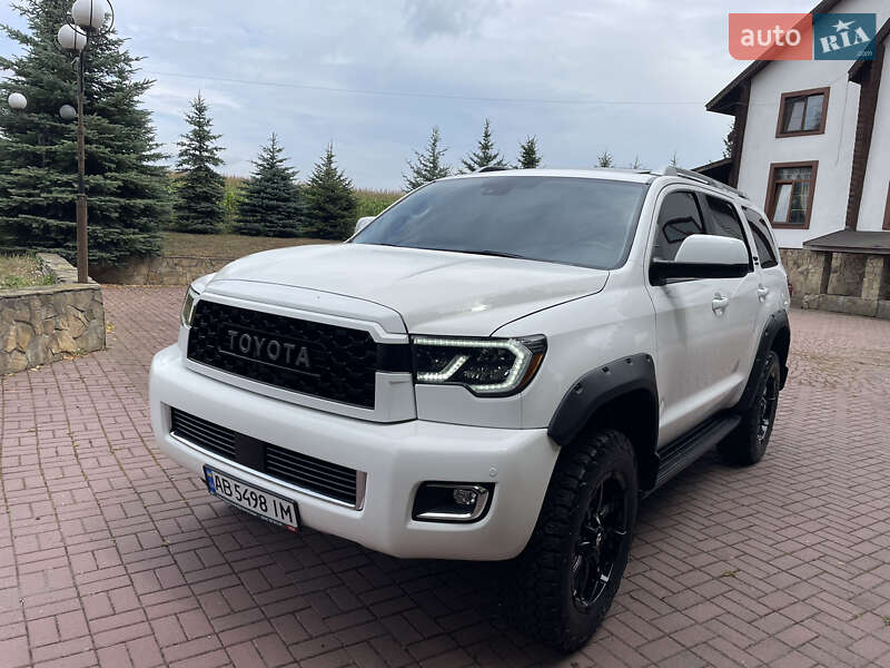 Toyota Sequoia 2018