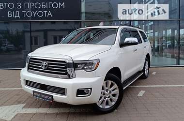 Позашляховик / Кросовер Toyota Sequoia 2017 в Києві