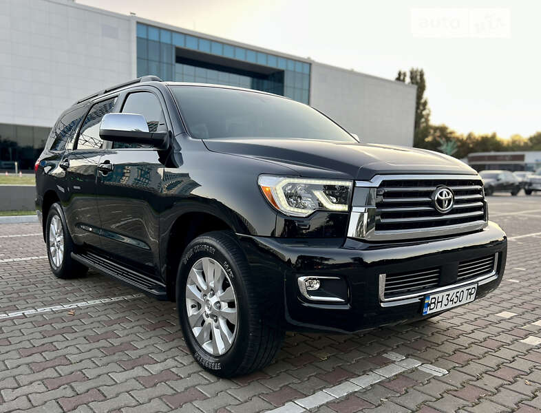 Внедорожник / Кроссовер Toyota Sequoia 2011 в Одессе