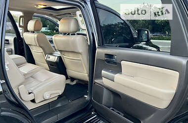 Внедорожник / Кроссовер Toyota Sequoia 2011 в Одессе