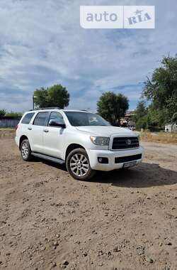 Внедорожник / Кроссовер Toyota Sequoia 2010 в Киеве