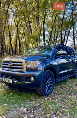 Внедорожник / Кроссовер Toyota Sequoia 2012 в 