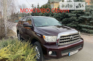 Позашляховик / Кросовер Toyota Sequoia 2012 в Києві