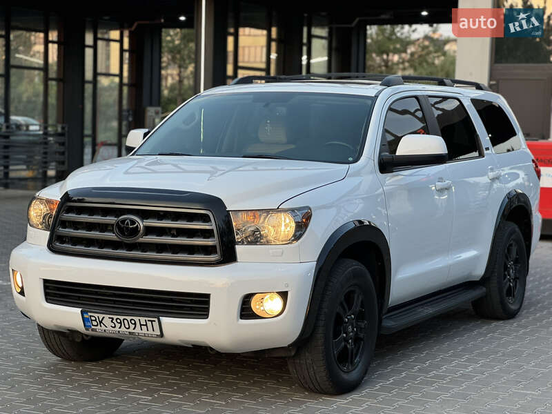 Toyota Sequoia 2017