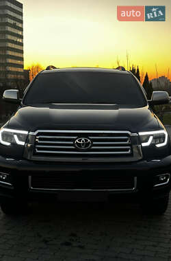 Внедорожник / Кроссовер Toyota Sequoia 2008 в 
