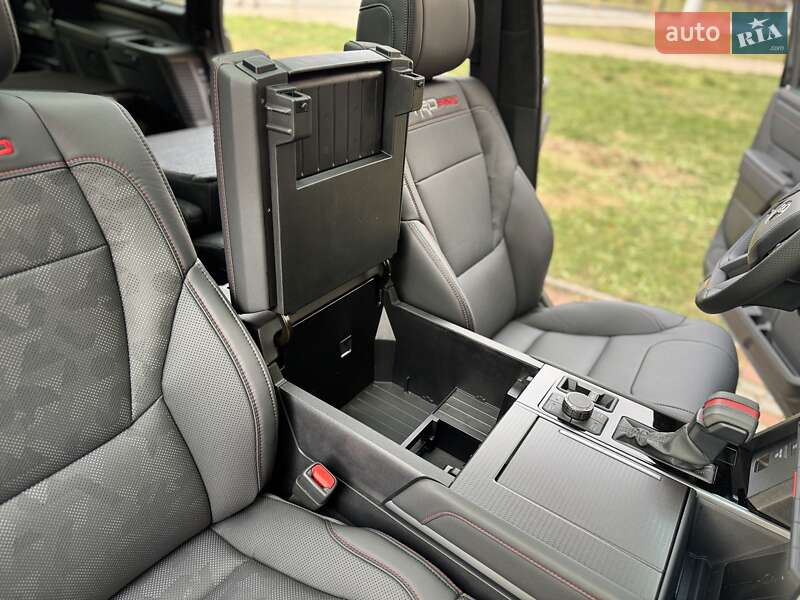 Внедорожник / Кроссовер Toyota Sequoia 2023 в Киеве