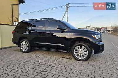 Позашляховик / Кросовер Toyota Sequoia 2010 в Львові