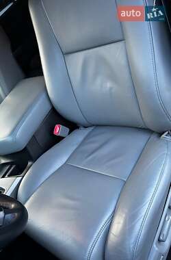 Внедорожник / Кроссовер Toyota Sequoia 2015 в 