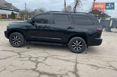 Позашляховик / Кросовер Toyota Sequoia 2012 в Києві