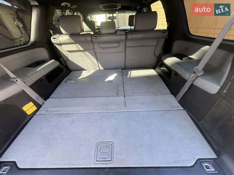 Позашляховик / Кросовер Toyota Sequoia 2011 в Києві