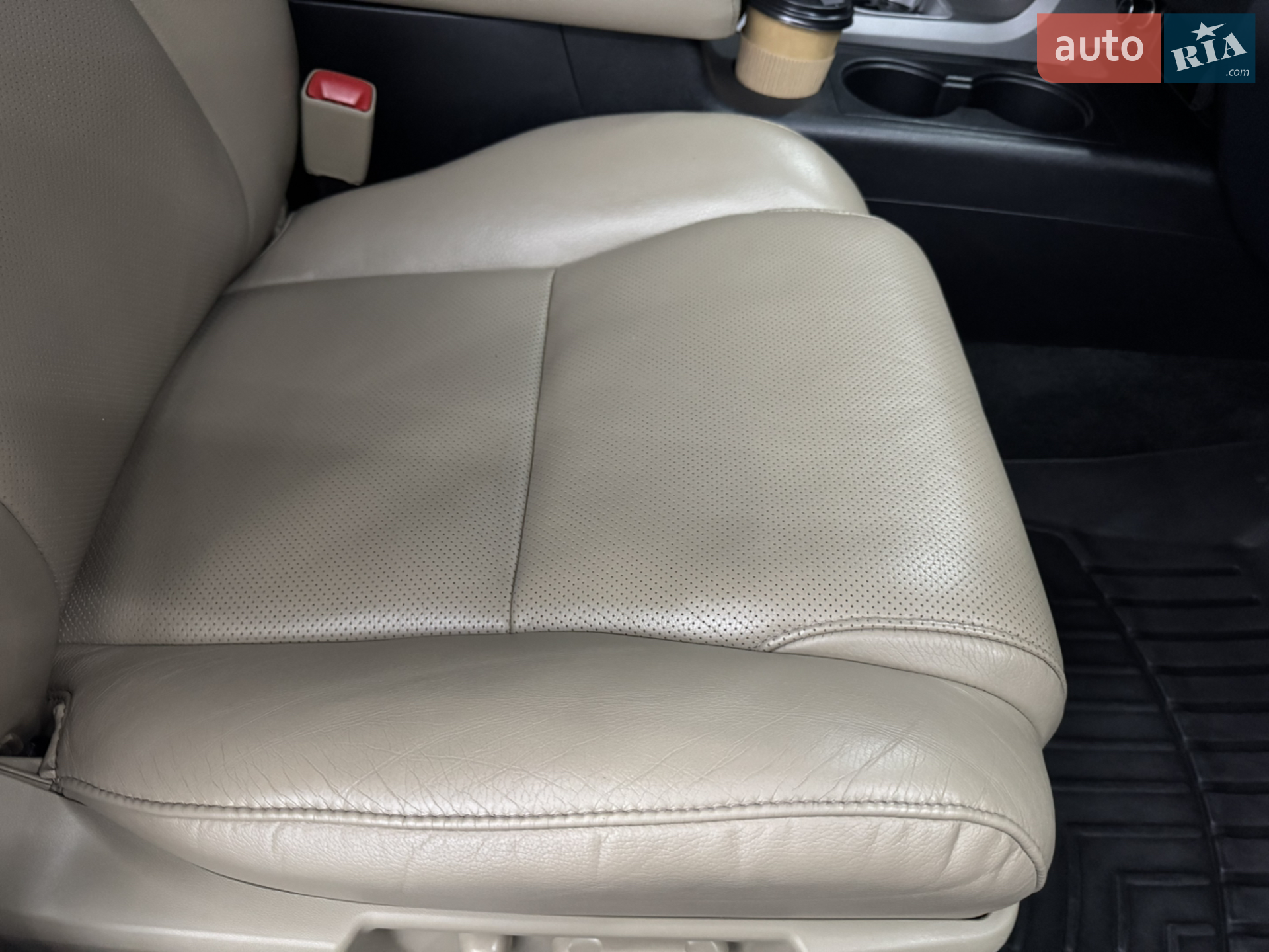 2013 Toyota Sequoia - мініатюра 34